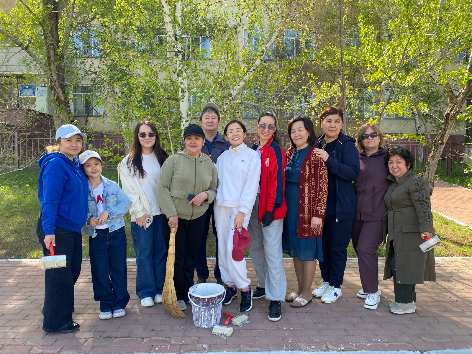 Субботник «Таза Қазақстан» – наш вклад в чистоту и заботу о природе!